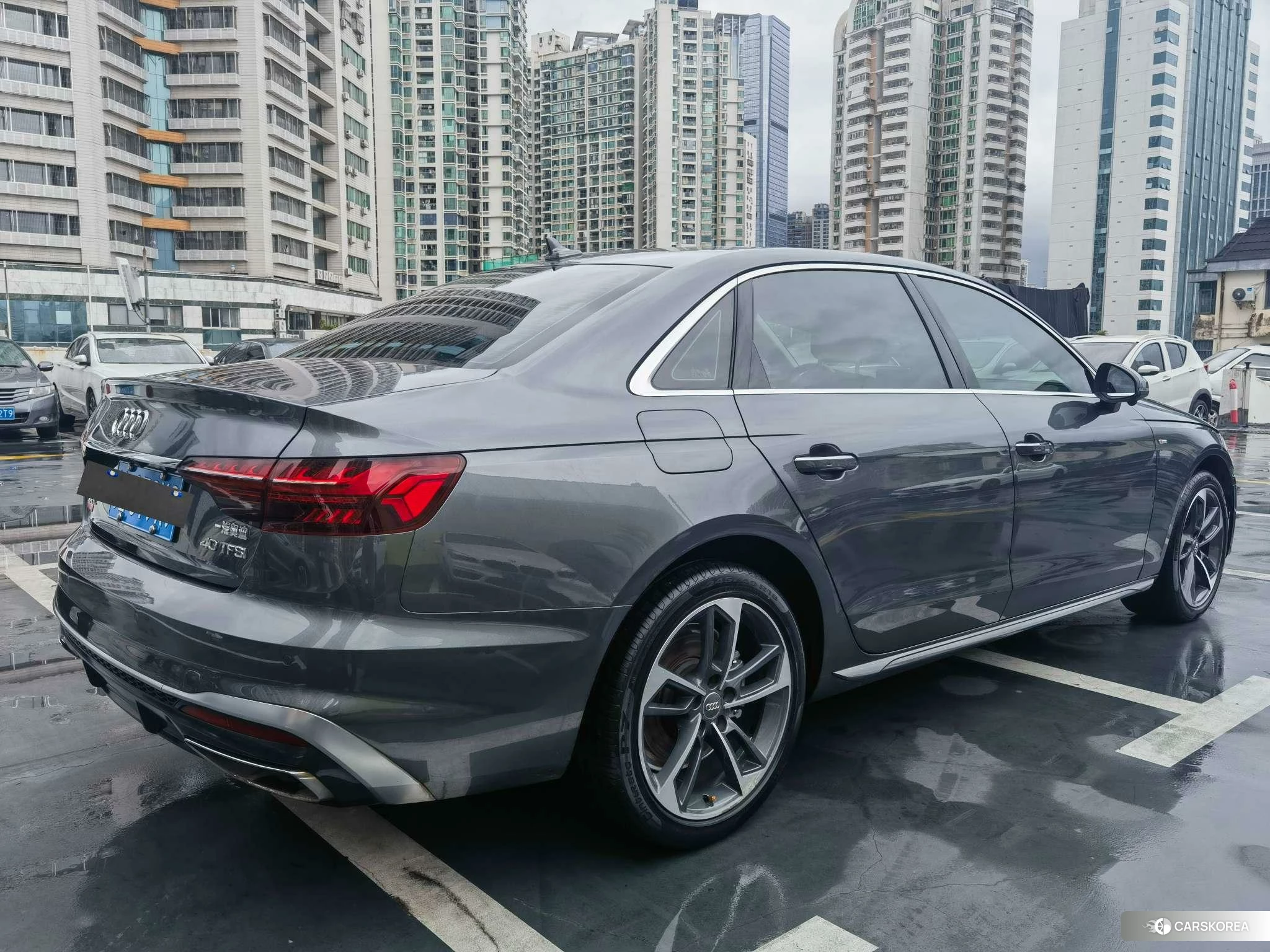 Audi A4L 2021 Темно-серый из Китая, фото 4
