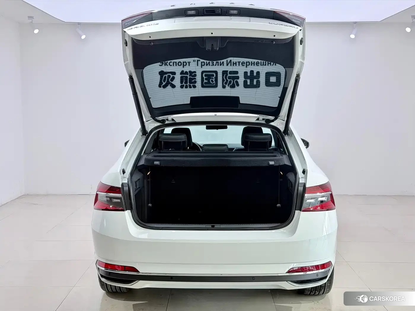 Skoda Superb id 4644620 из Китая 9