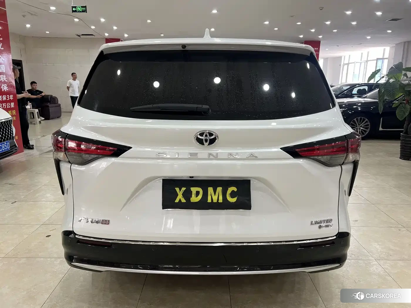 Toyota Sienna 2025 Белый из Китая, фото 4