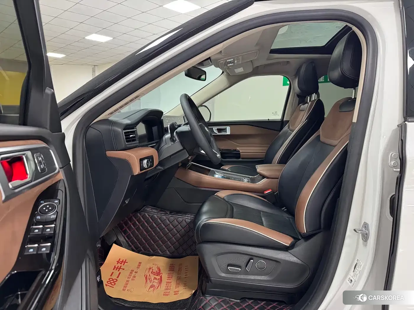 Ford Explorer 2023 Белый из Китая, фото 4