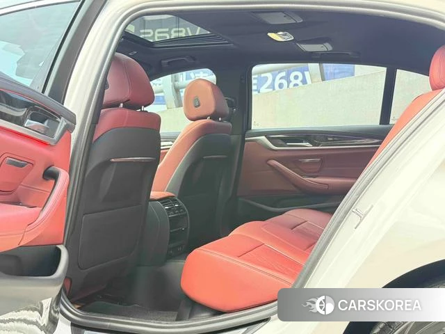 BMW 5 series 2021 Белый из Китая, фото 5