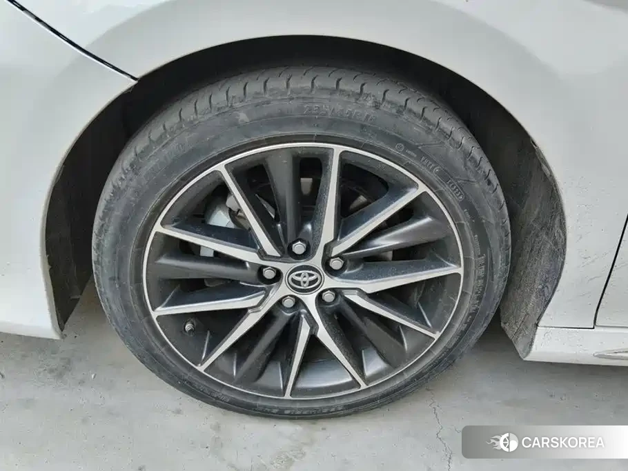 Toyota Camry id 4679629 из Китая 10