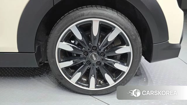 Mini Cooper S id 4763931 из Кореи 24