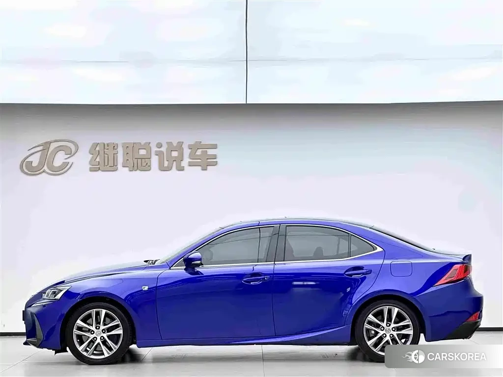 Lexus IS id 4654602 из Китая 11