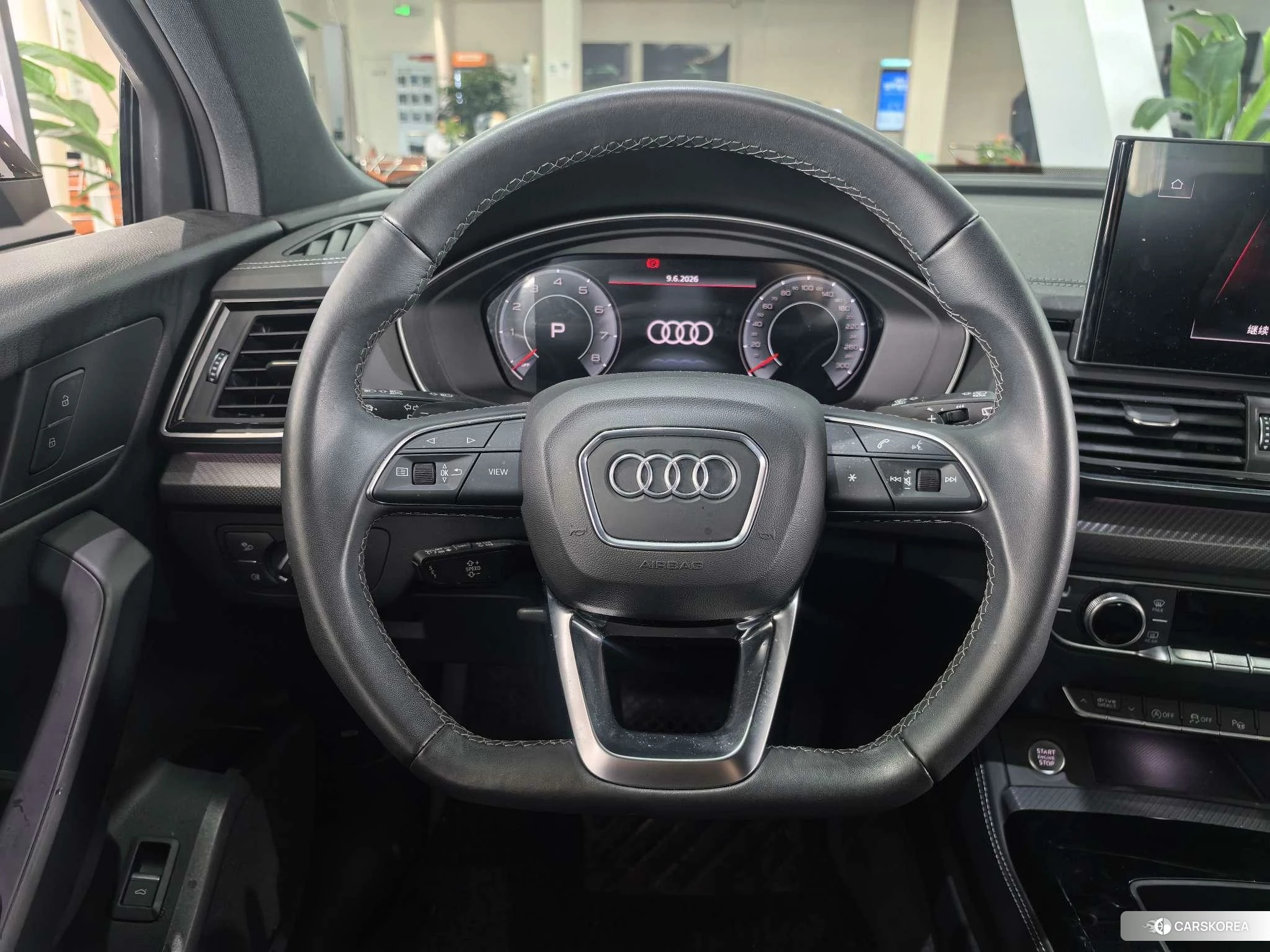 Audi Q5L id 4452614 из Китая 14