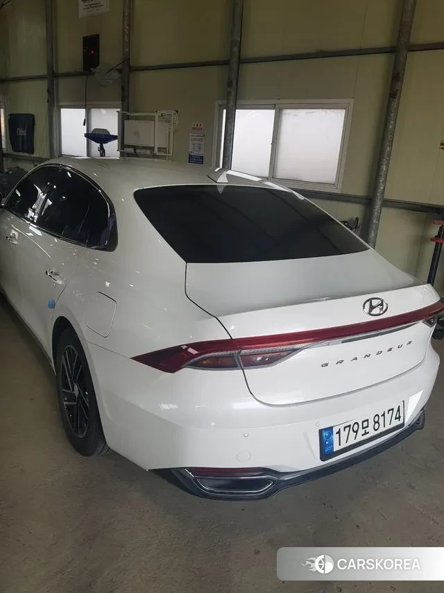 Hyundai The New Grandeur IG id 3379417 из Кореи 13
