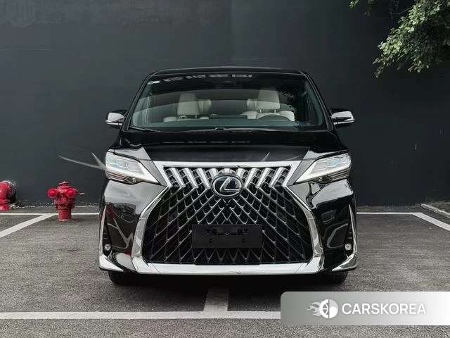 Lexus LM id 4262025 из Китая 8