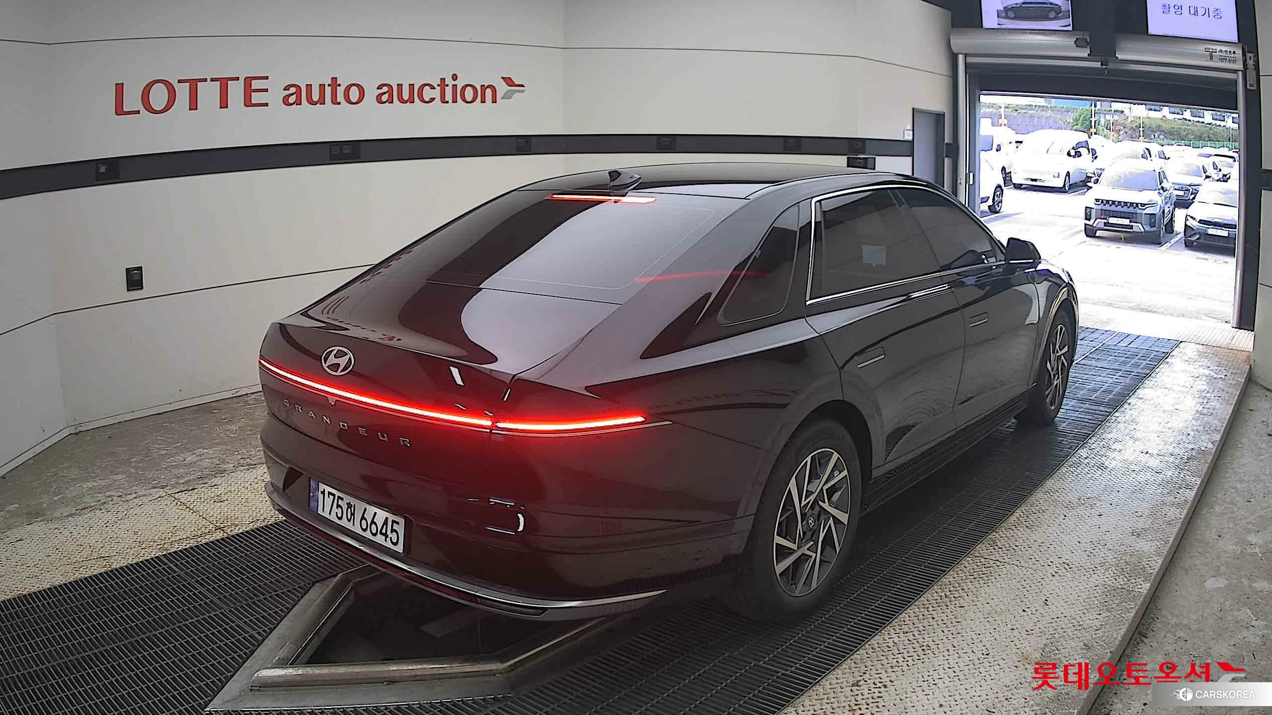 Hyundai Grandeur Hybrid id 4902567 из Кореи 31