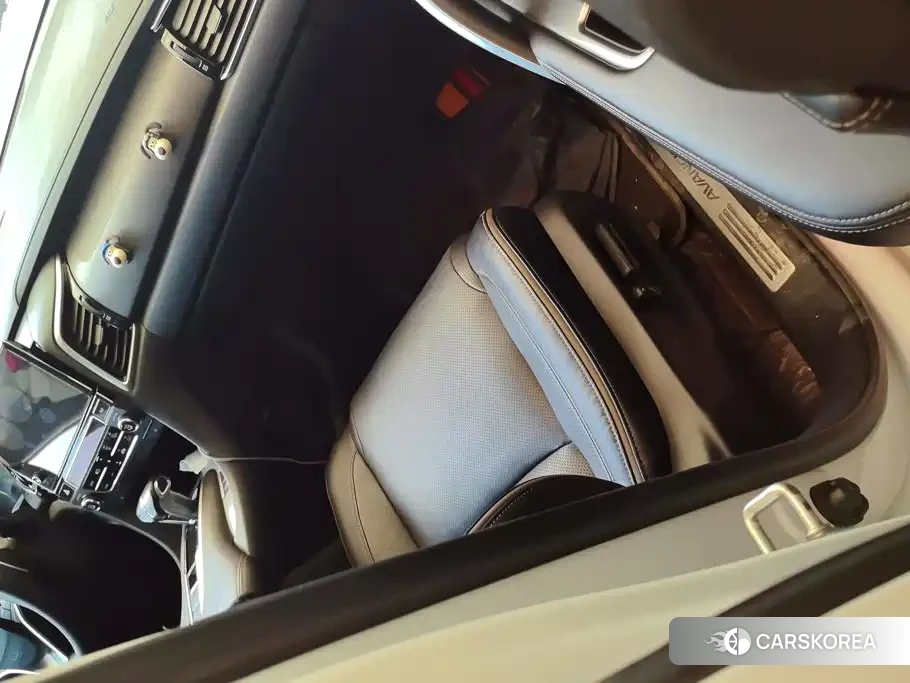 Honda Crown Road id 4629641 из Китая 10