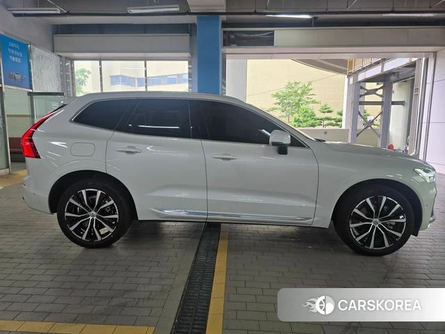 Volvo XC60 second Generation 2024 Белый из Кореи, фото 4