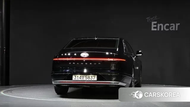 Hyundai Grandeur (GN7) id 3007216 из Кореи 14