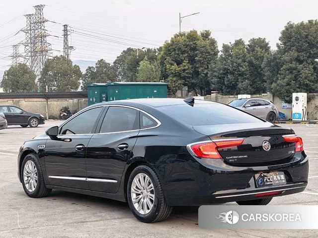 Buick Lacrosse id 3957687 из Китая 9