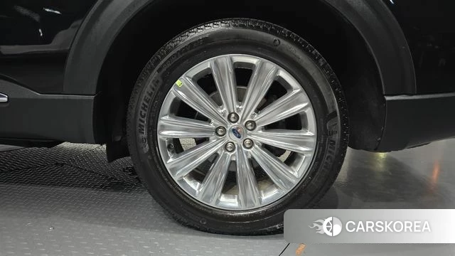 Ford Explorer 6th Generation id 4603990 из Кореи 25