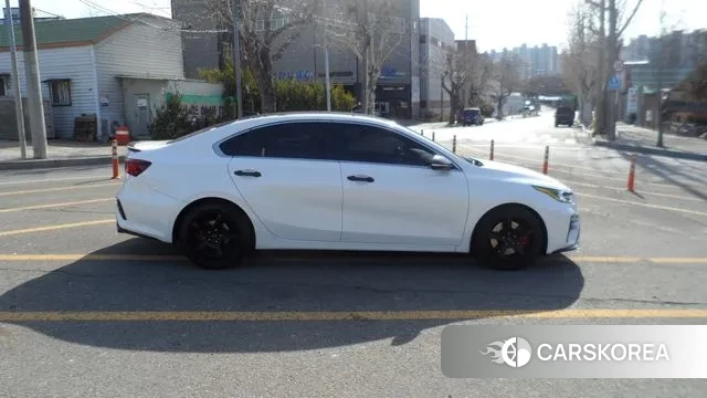 Kia Come New K3 id 3602344 из Кореи 14