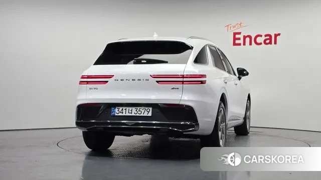 Genesis GV70 id 3471975 из Кореи 14