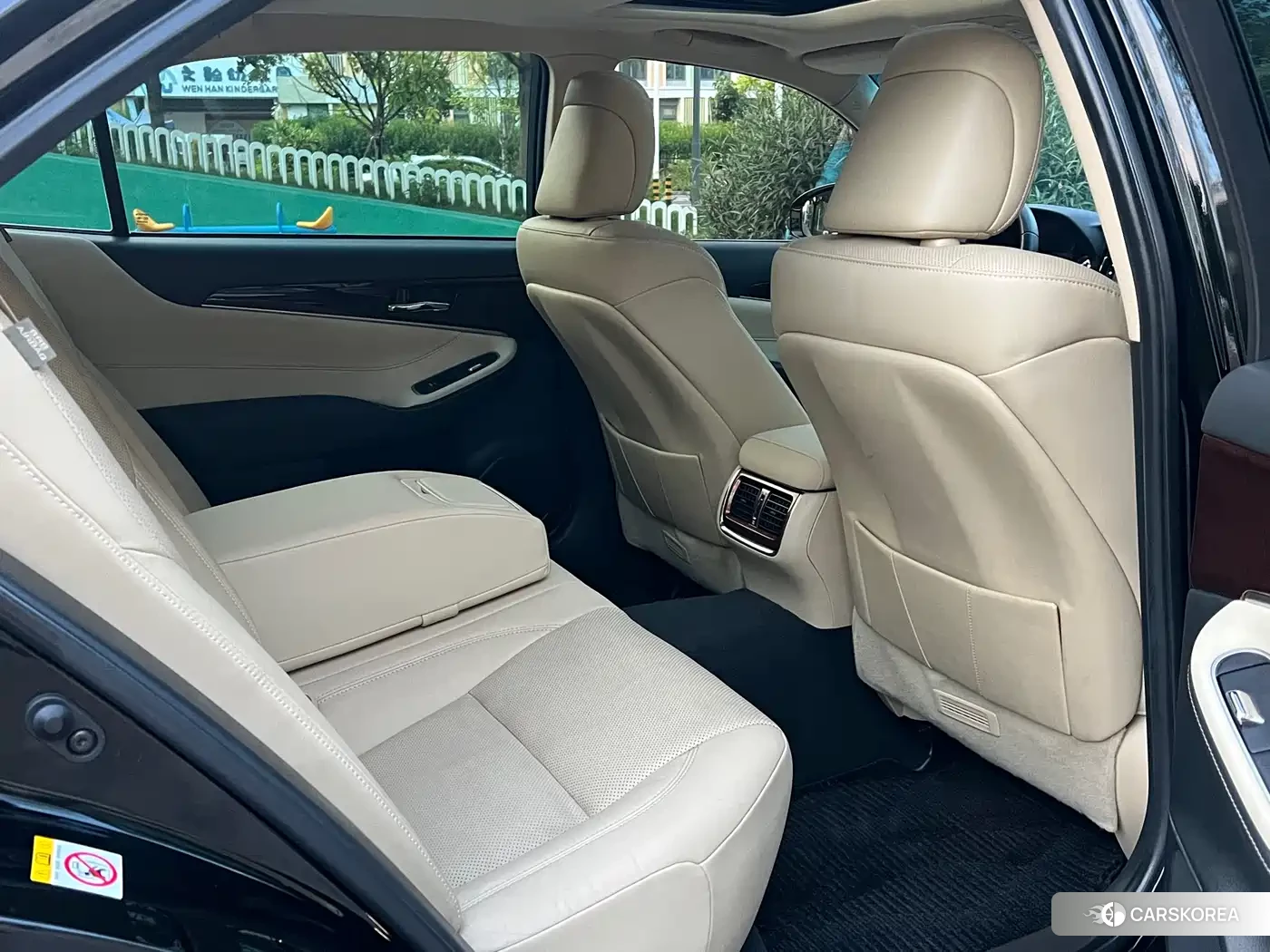 Toyota Crown id 4578364 из Китая 13