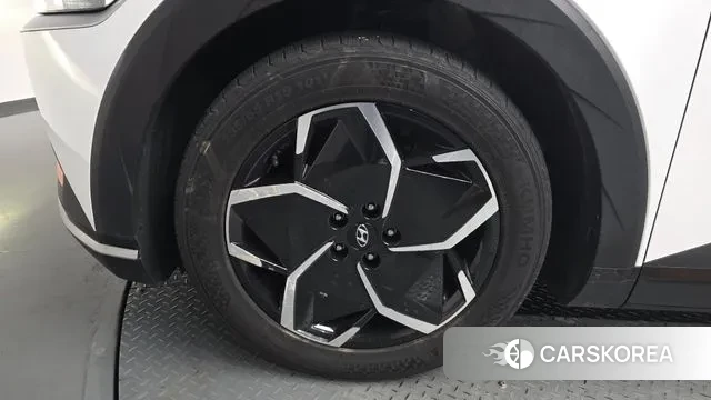 Hyundai Ionic 5 id 3323307 из Кореи 14