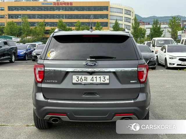 Ford Explorer id 3899579 из Кореи 14