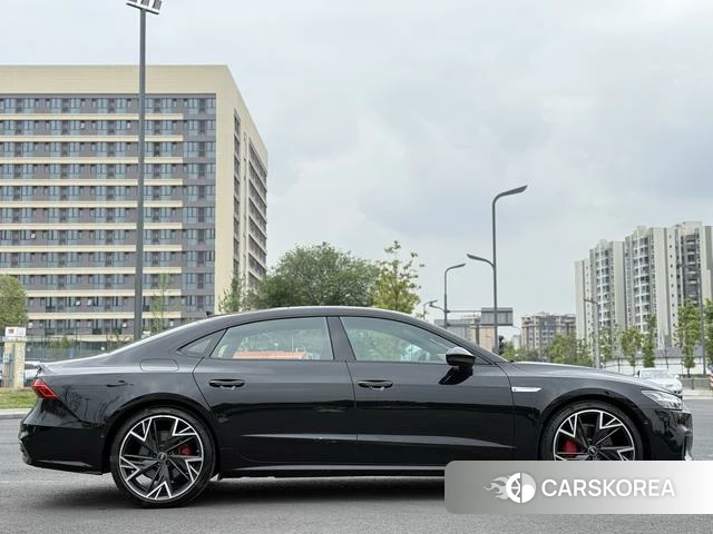 Audi A7L id 4228475 из Китая 13
