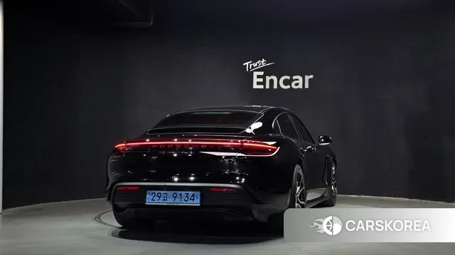 Porsche Taycan id 3452931 из Кореи 14