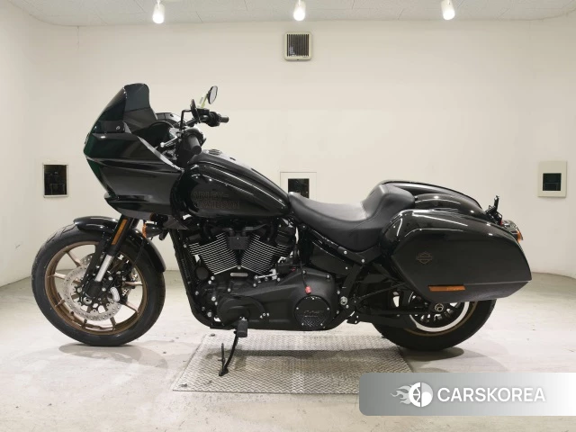 Harley-Davidson Softail Low Rider ST FXLRST1920 2024 из Японии, фото 2