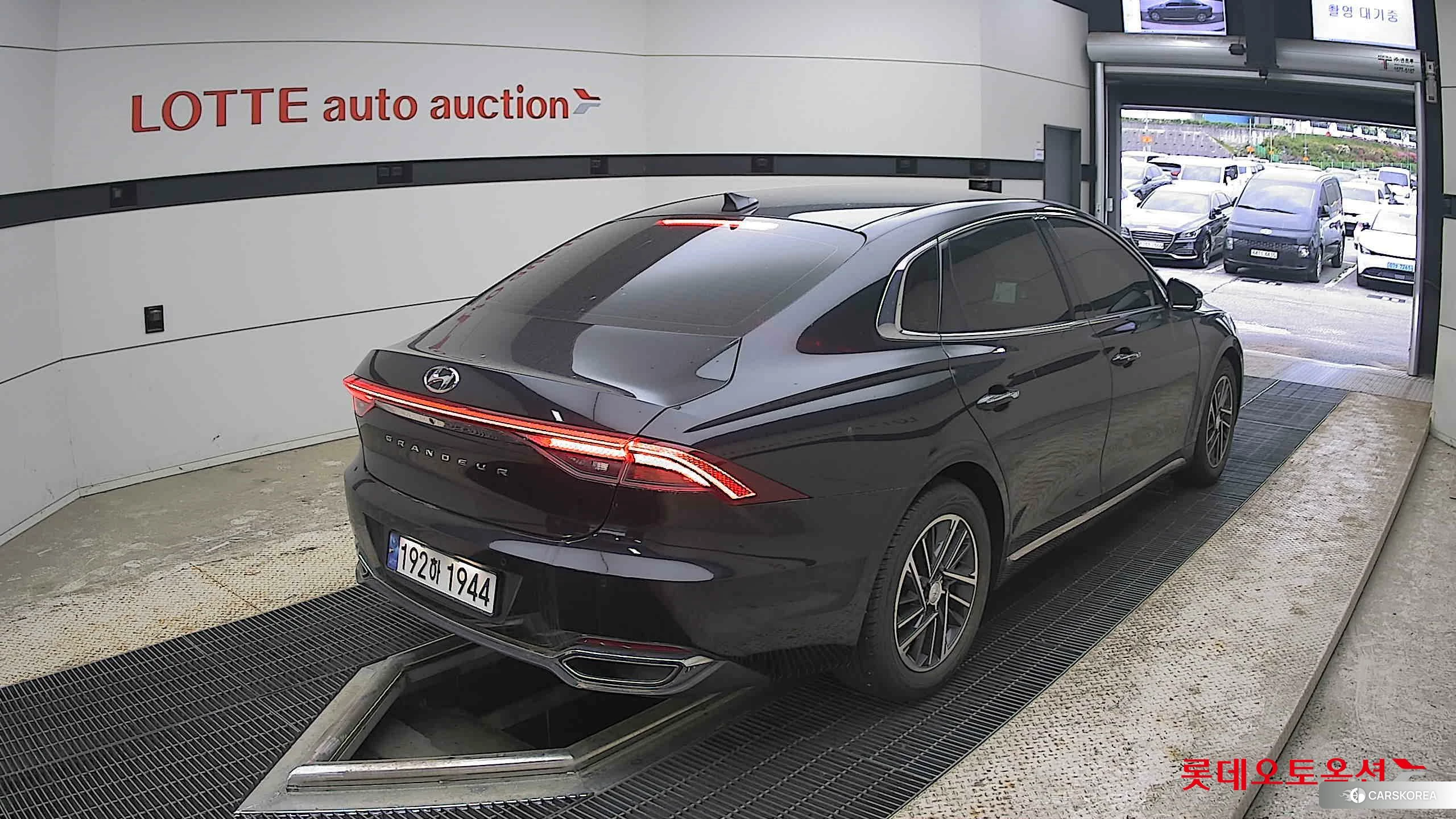 Hyundai Grandeur id 4289312 из Кореи 32