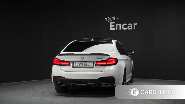 BMW 5 Series (G30) id 4619061 из Кореи 14