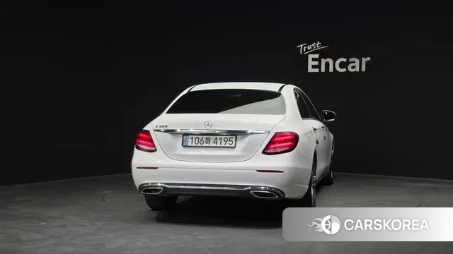 Mercedes-Benz E-Class W213 id 3336219 из Кореи 14