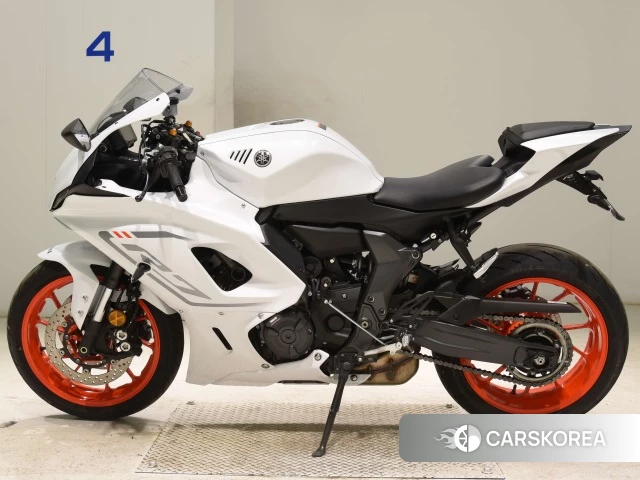 Yamaha YZF-R7 2023 из Японии