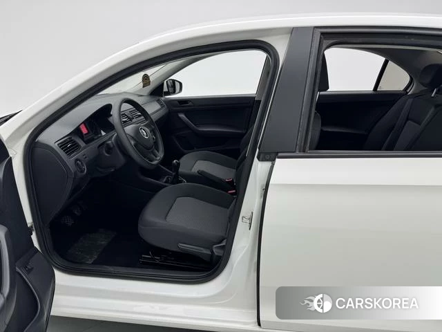 Volkswagen Santana id 4258564 из Китая 22