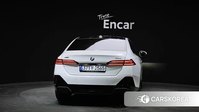 BMW 5 Series (G60) id 3725925 из Кореи 14