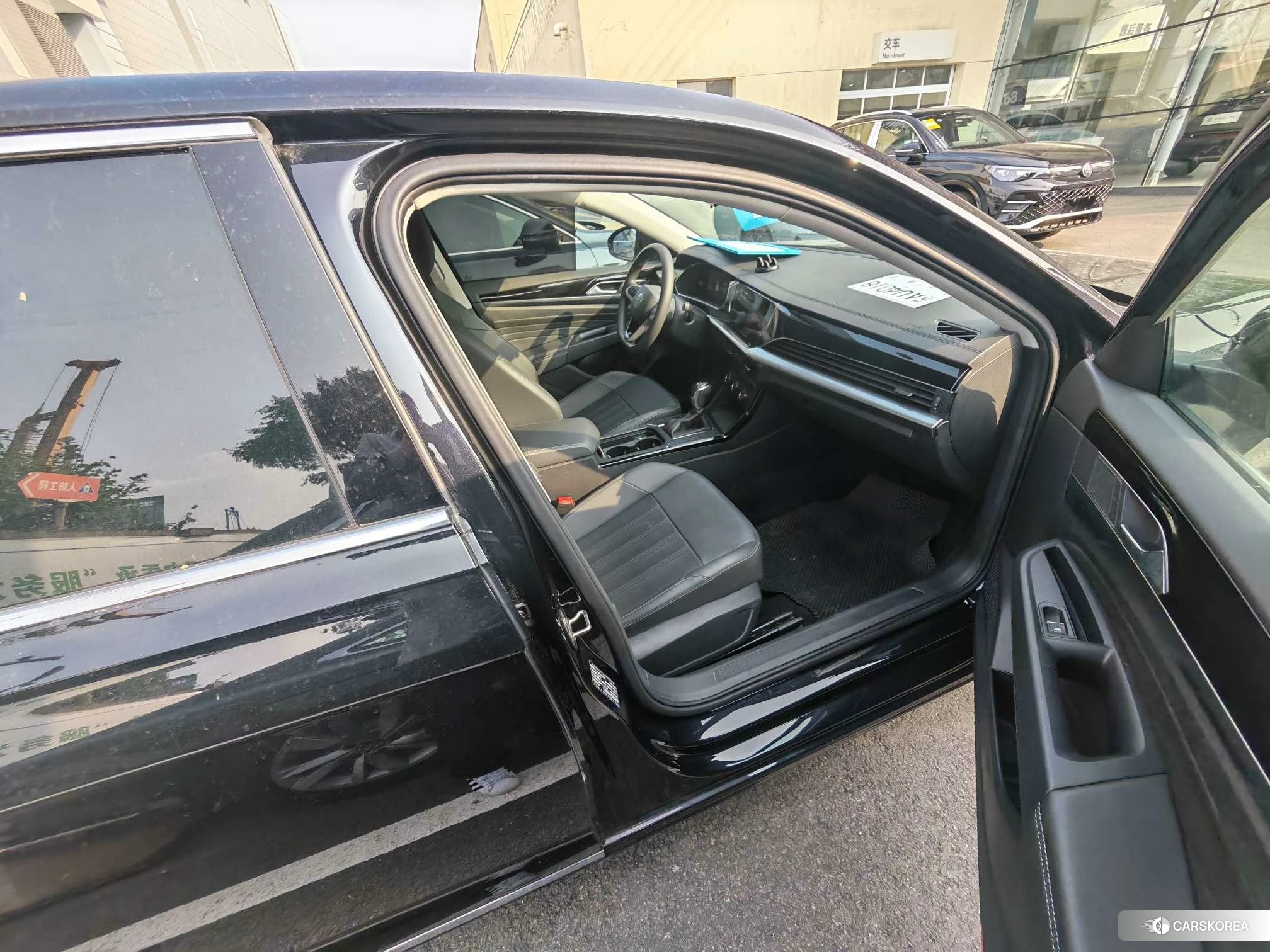 Volkswagen Passat 2023 Черный из Китая, фото 4