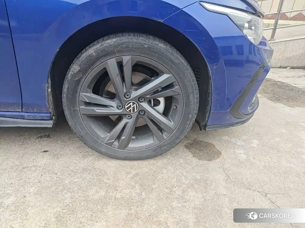 Volkswagen Golf id 4659728 из Китая 15