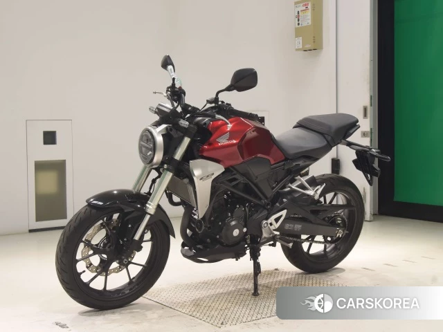 Проданный Honda CB250R 2018 из Японии, фото 3
