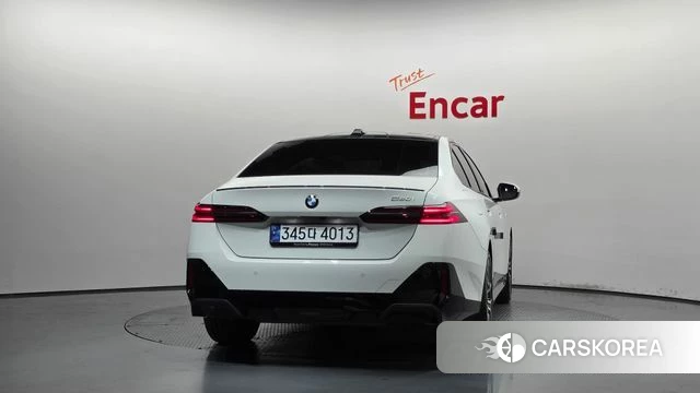 BMW 5 Series (G60) id 4681647 из Кореи 29