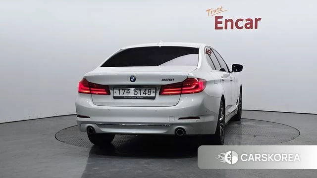 BMW 5 Series (G30) id 4536262 из Кореи 14