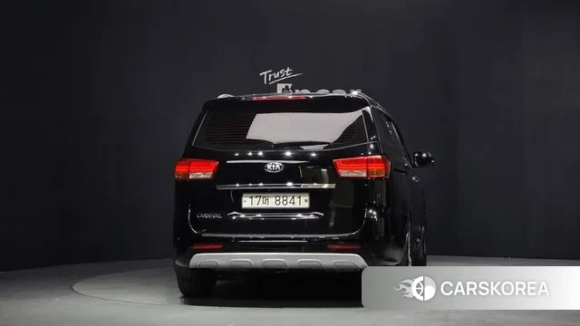 Kia All New Carnival id 3608413 из Кореи 14