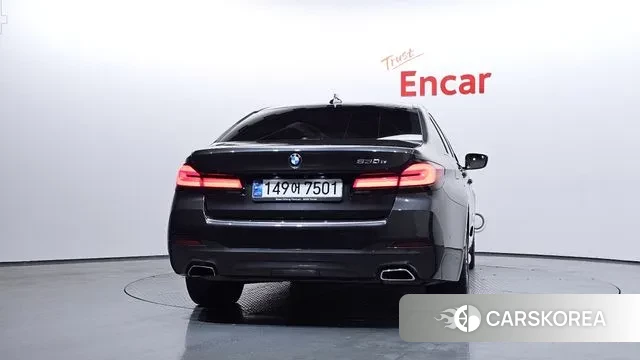 BMW 5 Series (G30) id 3468329 из Кореи 14