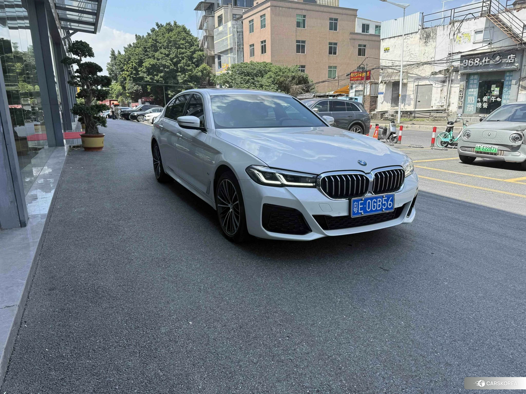 BMW 5 series 2021 Белый из Китая, фото 5