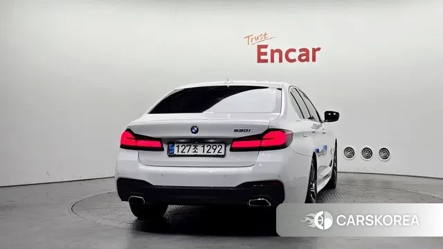 BMW 5 Series (G30) id 3626287 из Кореи 14