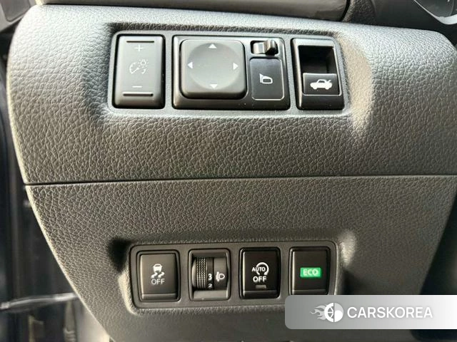 Nissan Xuan Yi id 4333831 из Китая 17