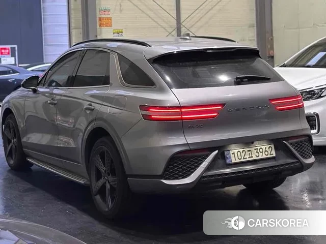 Genesis GV70 2022 Серебристо-серый из Кореи, фото 5