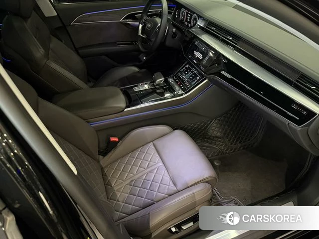 Audi A8 2022 Черный из Китая, фото 4