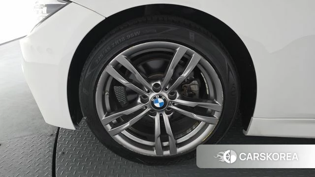 BMW 3 Series (F30) id 4196987 из Кореи 26