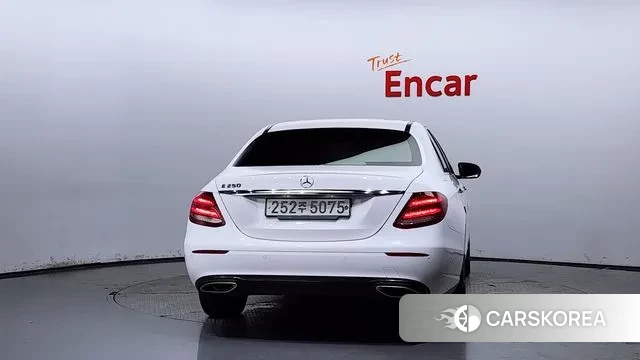 Mercedes-Benz E-Class W213 id 3013504 из Кореи 14