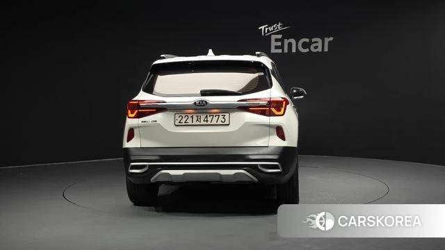 Kia Seltos id 4519093 из Кореи 34