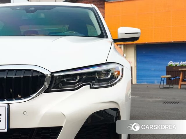 BMW 3 series id 3890792 из Китая 21