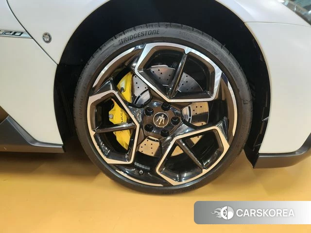 Maserati MC20 id 3850808 из Кореи 14