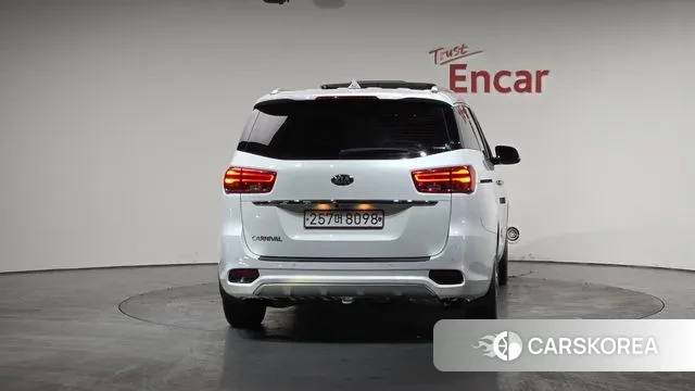 Kia The New Carnival id 3601901 из Кореи 14