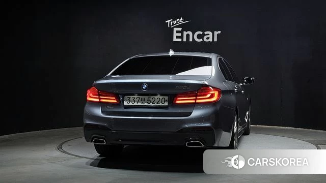 BMW 5 Series (G30) id 4188129 из Кореи 24